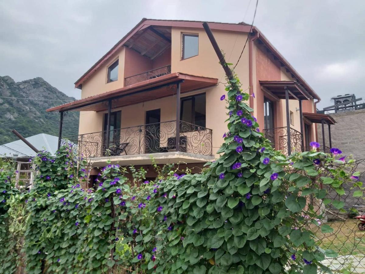 West Door Apartment Mtskheta Exterior photo