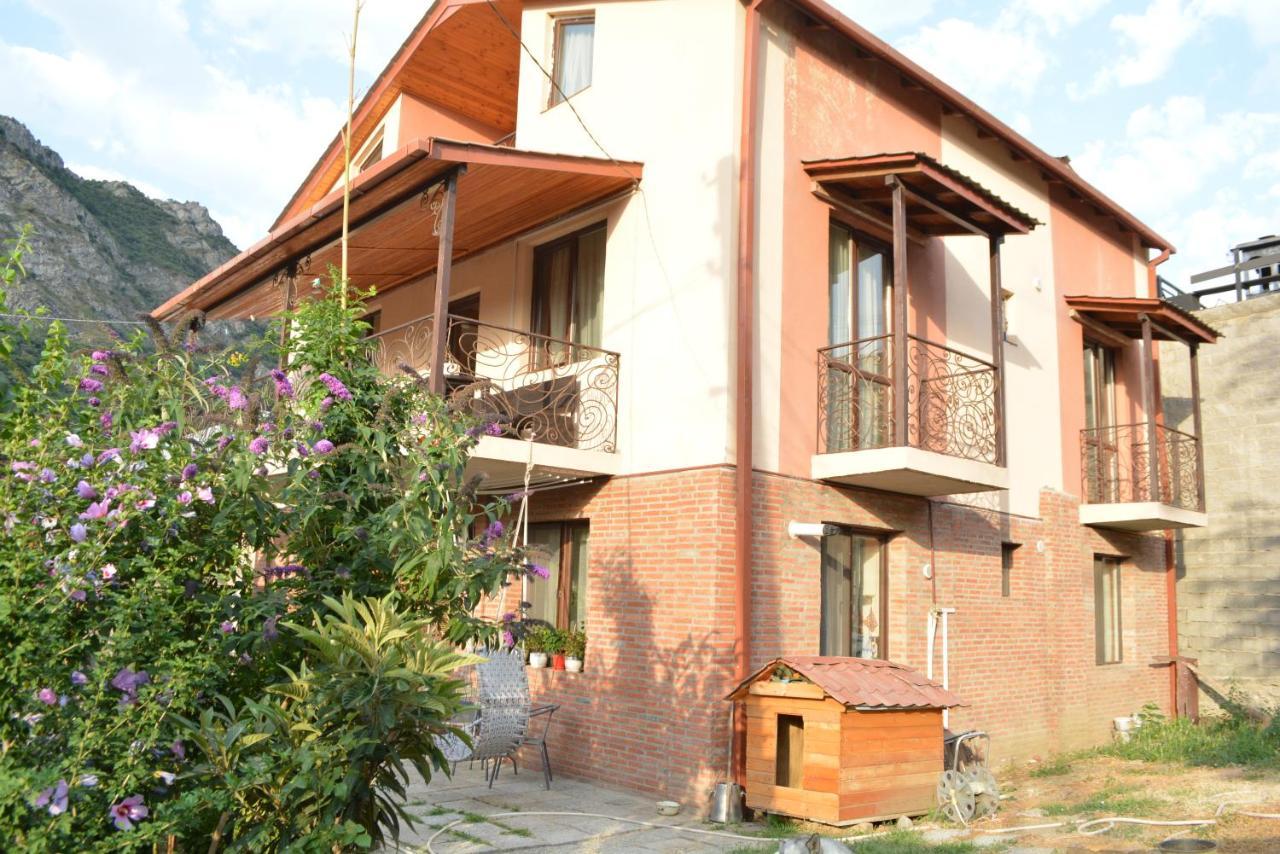 West Door Apartment Mtskheta Exterior photo